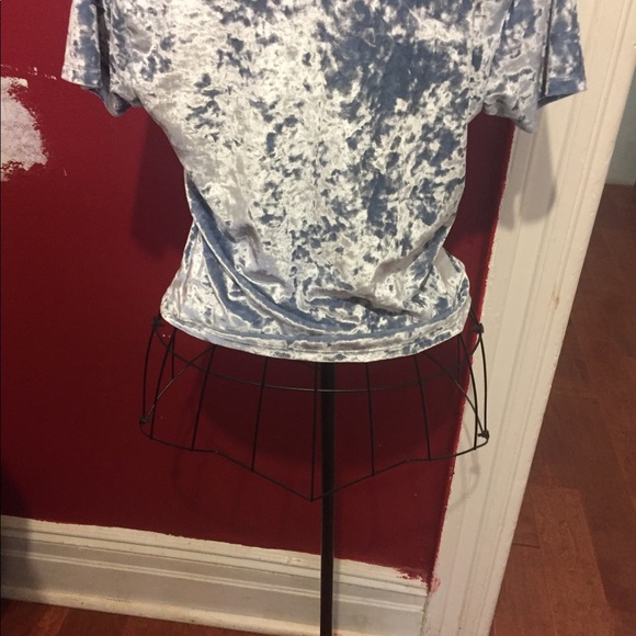 NWOT VSPINK BLUE VELVET TSHIRT SOLD - Picture 3 of 4